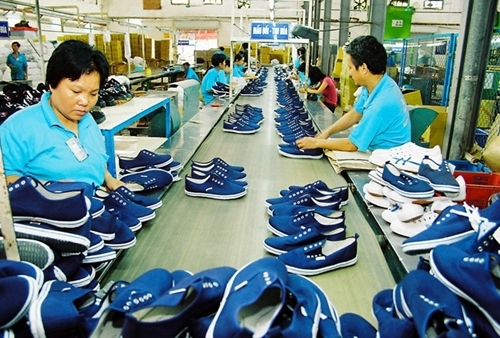 Flourishing exports in textile and garment, leather and footwear industries