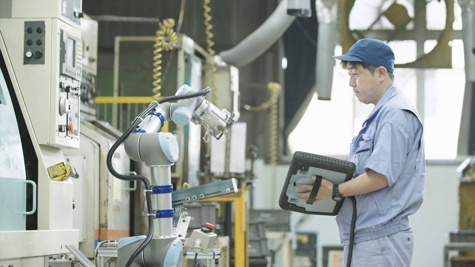 Vietnam’s manufacturers to achieve higher productivity with collaborative robots