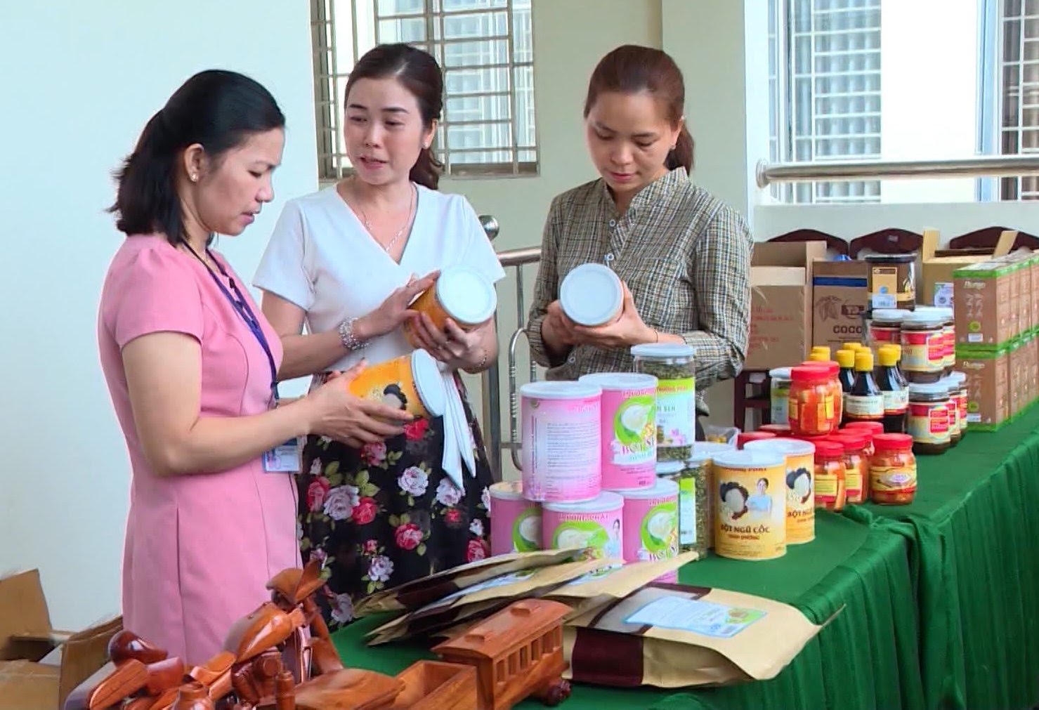Dong Nai Province boosts local industry