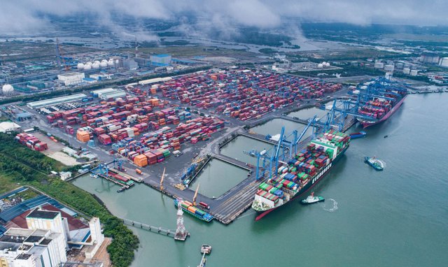 Three Vietnamese seaports among TOP 100 largest container ports worldwide