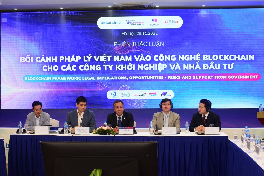 Discussing blockchain development in Vietnam