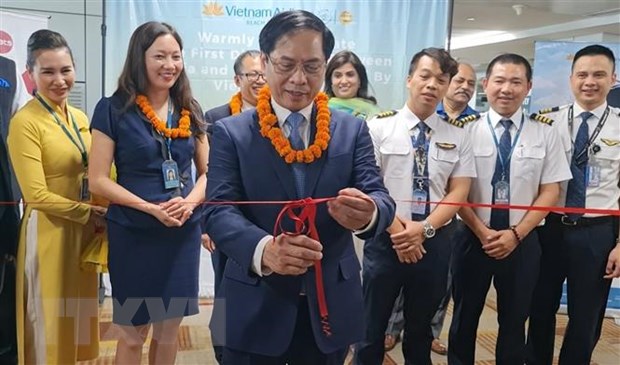 Viet Nam Airlines opens direct route to India