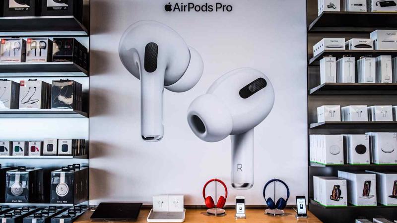 Apple tính giảm sản lượng AirPods tại Việt