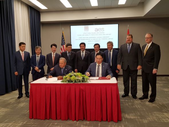 Ký kết thỏa thuận Liên doanh Dự án Kho cảng LNG Sơn Mỹ