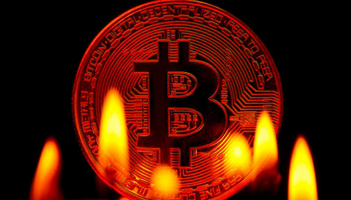 Bitcoin đột ngột lao dốc, vốn hóa bốc hơi 150 tỷ USD trong 24 tiếng