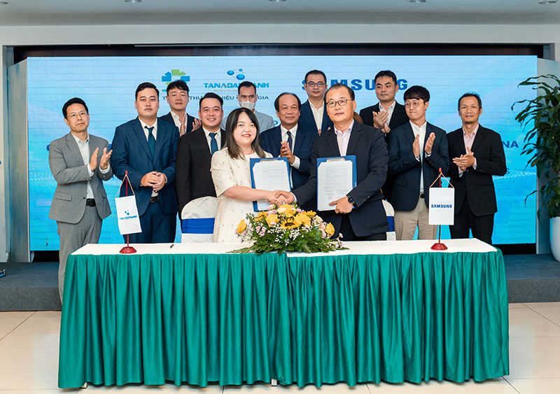 Tân Á Đại Thành trở thành đối tác chiến lược của Samsung Vina