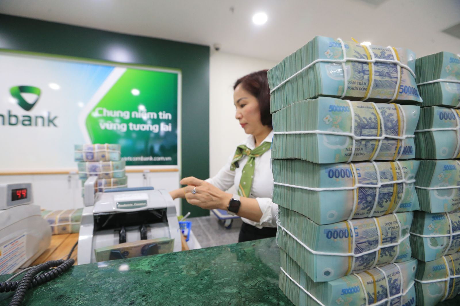 Tái định hình thị trường tài chính toàn cầu và tác động đến Việt Nam